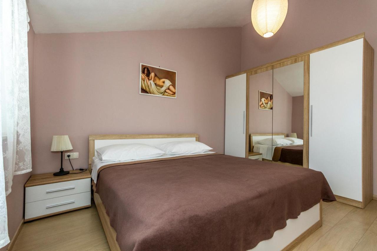 Apartments La Mirage بيروفاتش المظهر الخارجي الصورة
